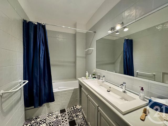Appartement F3 à vendre - 3 pièces - 73.0 m2 - VILLEURBANNE - 69 - RHONE-ALPES - Century 21 Villa Urbana