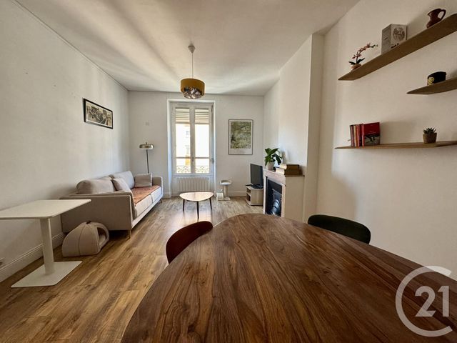 Appartement F3 à vendre - 3 pièces - 73.0 m2 - VILLEURBANNE - 69 - RHONE-ALPES - Century 21 Villa Urbana