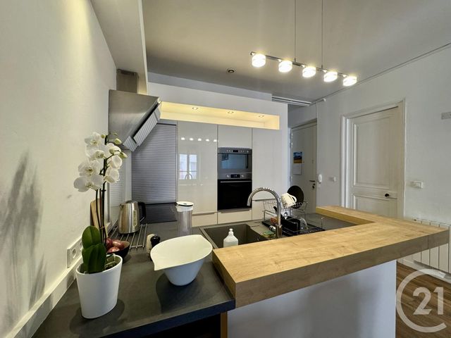 Appartement F3 à vendre - 3 pièces - 73.0 m2 - VILLEURBANNE - 69 - RHONE-ALPES - Century 21 Villa Urbana