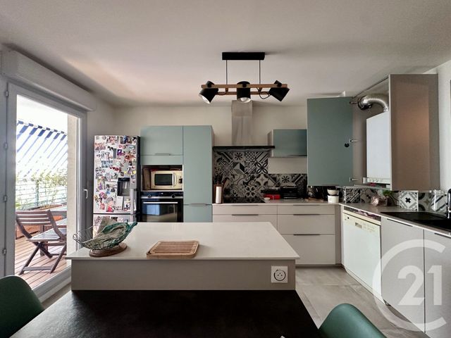 Appartement T3 à vendre - 3 pièces - 73.0 m2 - VILLEURBANNE - 69 - RHONE-ALPES - Century 21 Villa Urbana