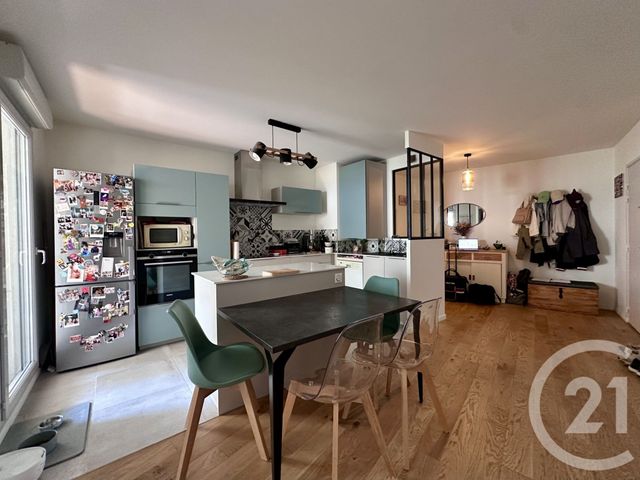 Appartement T3 à vendre - 3 pièces - 73.0 m2 - VILLEURBANNE - 69 - RHONE-ALPES - Century 21 Villa Urbana