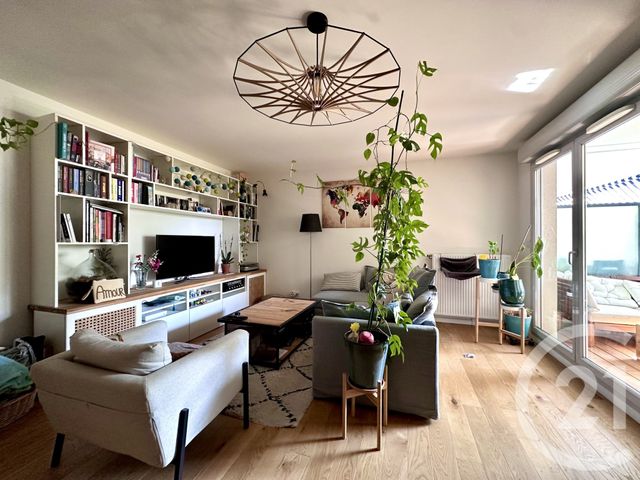 Appartement T3 à vendre - 3 pièces - 73.0 m2 - VILLEURBANNE - 69 - RHONE-ALPES - Century 21 Villa Urbana