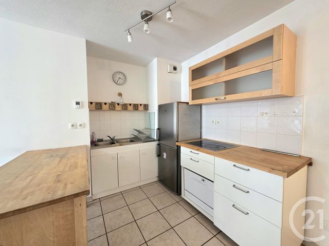 Appartement T2 à vendre - 2 pièces - 39.0 m2 - LYON - 69008 - RHONE-ALPES - Century 21 Villa Urbana