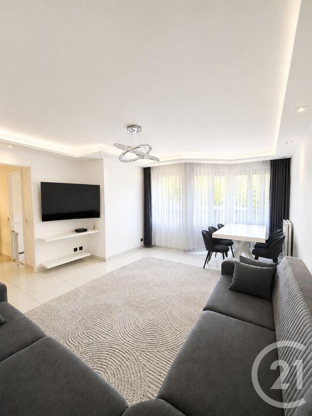 Appartement F4 à vendre - 4 pièces - 85.0 m2 - VAULX EN VELIN - 69 - RHONE-ALPES - Century 21 Villa Urbana