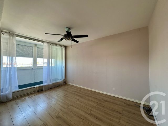 Appartement T4 à vendre - 4 pièces - 76.63 m2 - VILLEURBANNE - 69 - RHONE-ALPES - Century 21 Villa Urbana