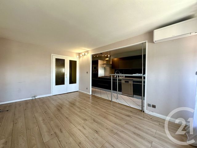 Appartement T4 à vendre - 4 pièces - 76.63 m2 - VILLEURBANNE - 69 - RHONE-ALPES - Century 21 Villa Urbana