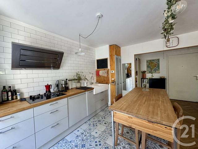Appartement F3 à vendre - 3 pièces - 74.0 m2 - VILLEURBANNE - 69 - RHONE-ALPES - Century 21 Villa Urbana