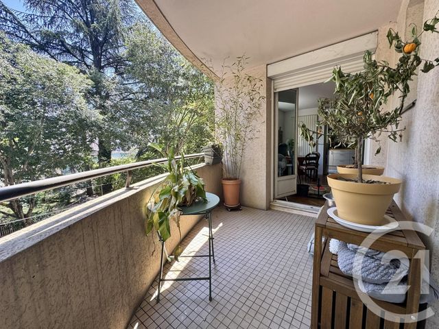 Appartement F3 à vendre - 3 pièces - 74.0 m2 - VILLEURBANNE - 69 - RHONE-ALPES - Century 21 Villa Urbana