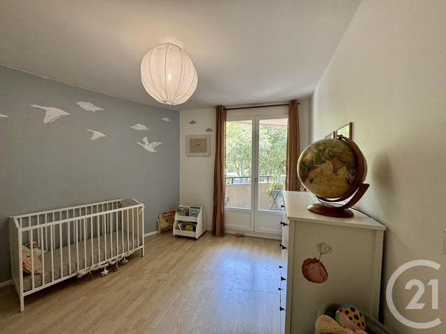 Appartement F3 à vendre - 3 pièces - 74.0 m2 - VILLEURBANNE - 69 - RHONE-ALPES - Century 21 Villa Urbana