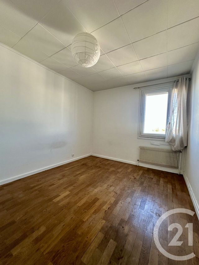 Appartement T2 à vendre - 2 pièces - 63.22 m2 - VILLEURBANNE - 69 - RHONE-ALPES - Century 21 Villa Urbana
