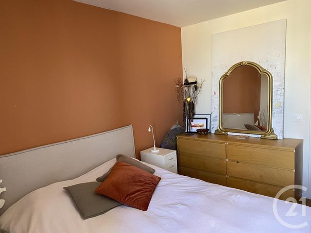 Appartement T2 à vendre - 2 pièces - 49.0 m2 - VILLEURBANNE - 69 - RHONE-ALPES - Century 21 Villa Urbana