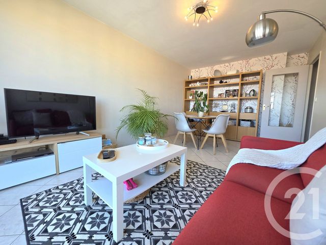 Appartement T2 à vendre - 2 pièces - 49.0 m2 - VILLEURBANNE - 69 - RHONE-ALPES - Century 21 Villa Urbana