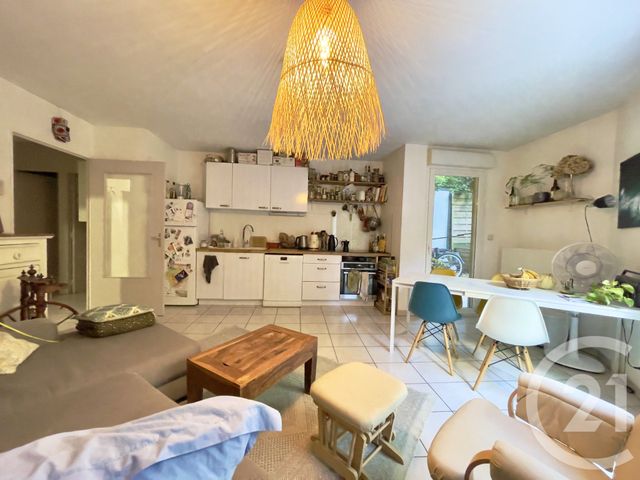 Appartement T3 à vendre - 3 pièces - 60.0 m2 - VILLEURBANNE - 69 - RHONE-ALPES - Century 21 Villa Urbana