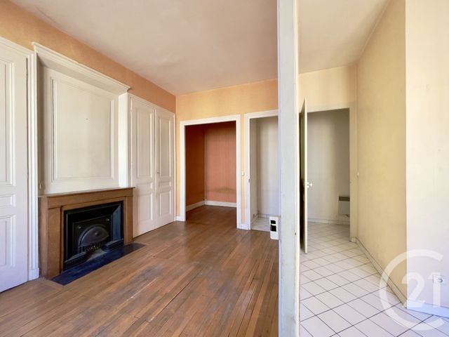 Appartement T1 à vendre - 1 pièce - 36.75 m2 - VILLEURBANNE - 69 - RHONE-ALPES - Century 21 Villa Urbana