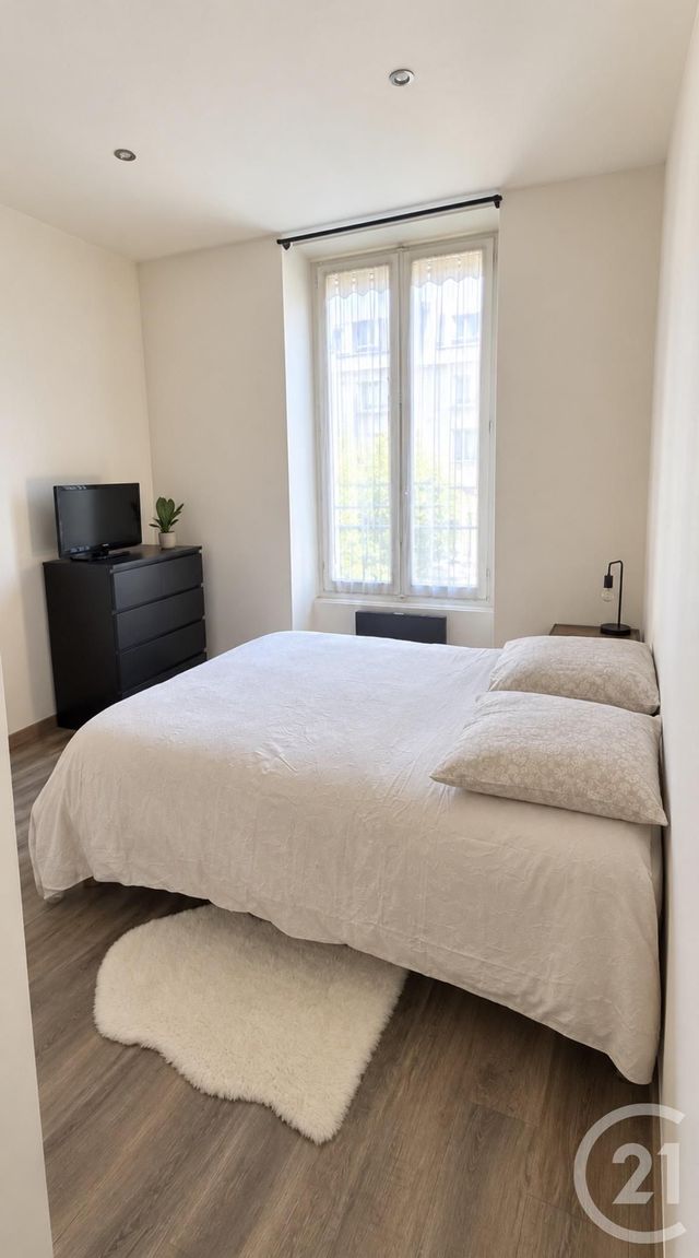Appartement T2 à vendre - 2 pièces - 45.33 m2 - LYON - 69007 - RHONE-ALPES - Century 21 Villa Urbana