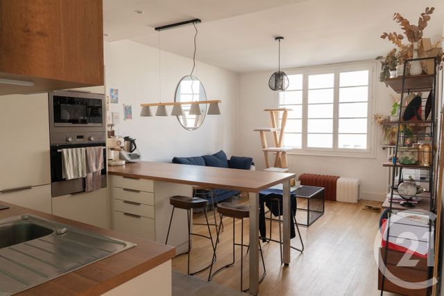 Appartement T3 à vendre - 3 pièces - 64.81 m2 - VILLEURBANNE - 69 - RHONE-ALPES - Century 21 Villa Urbana