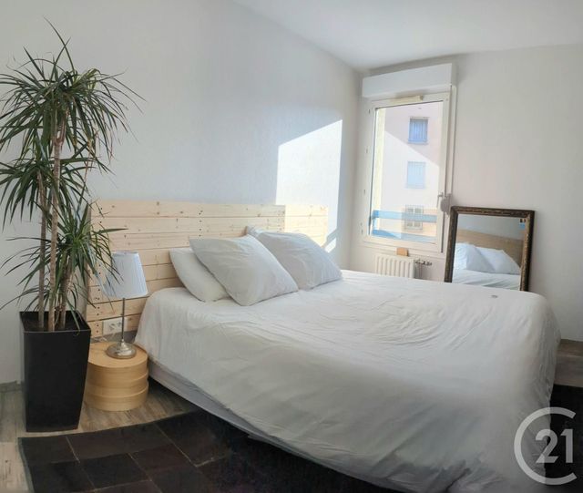 Appartement T4 à vendre - 4 pièces - 84.25 m2 - VILLEURBANNE - 69 - RHONE-ALPES - Century 21 Villa Urbana