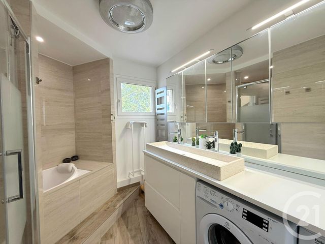 Appartement T4 à vendre - 4 pièces - 84.25 m2 - VILLEURBANNE - 69 - RHONE-ALPES - Century 21 Villa Urbana