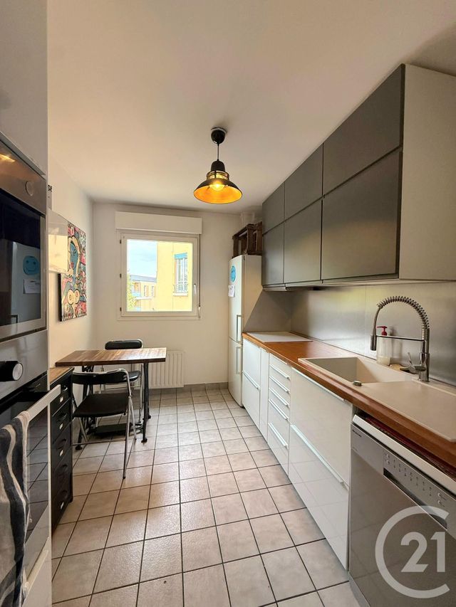 Appartement T4 à vendre - 4 pièces - 84.25 m2 - VILLEURBANNE - 69 - RHONE-ALPES - Century 21 Villa Urbana