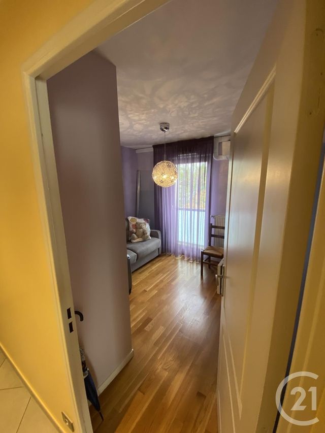 Appartement T3 à vendre - 3 pièces - 92.0 m2 - DECINES CHARPIEU - 69 - RHONE-ALPES - Century 21 Villa Urbana