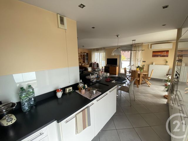 Appartement T3 à vendre - 3 pièces - 92.0 m2 - DECINES CHARPIEU - 69 - RHONE-ALPES - Century 21 Villa Urbana