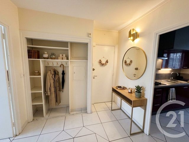 Appartement F4 à vendre - 4 pièces - 77.0 m2 - VILLEURBANNE - 69 - RHONE-ALPES - Century 21 Villa Urbana